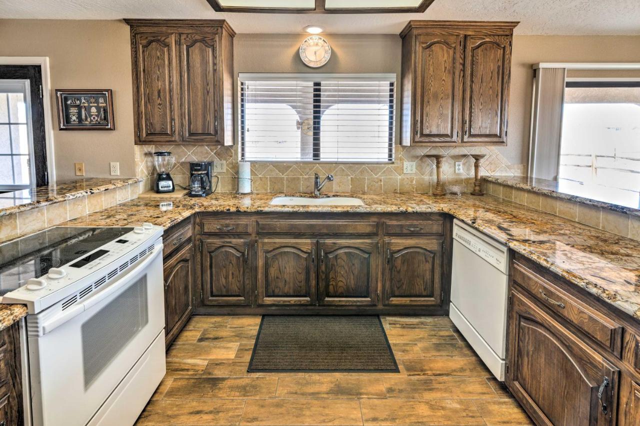 Bullhead City Home With Private Pool, Hot Tub And View Екстер'єр фото